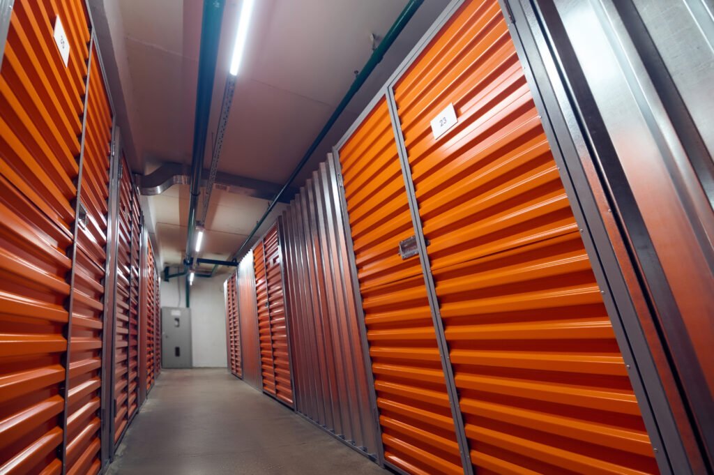 Why Storing Locally With a Removals Team Is Better
